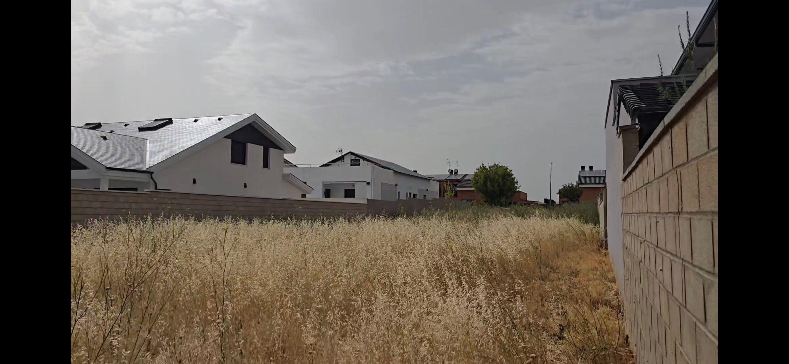 Terreno en Venta en Avenida de la Unión Europea - 3
