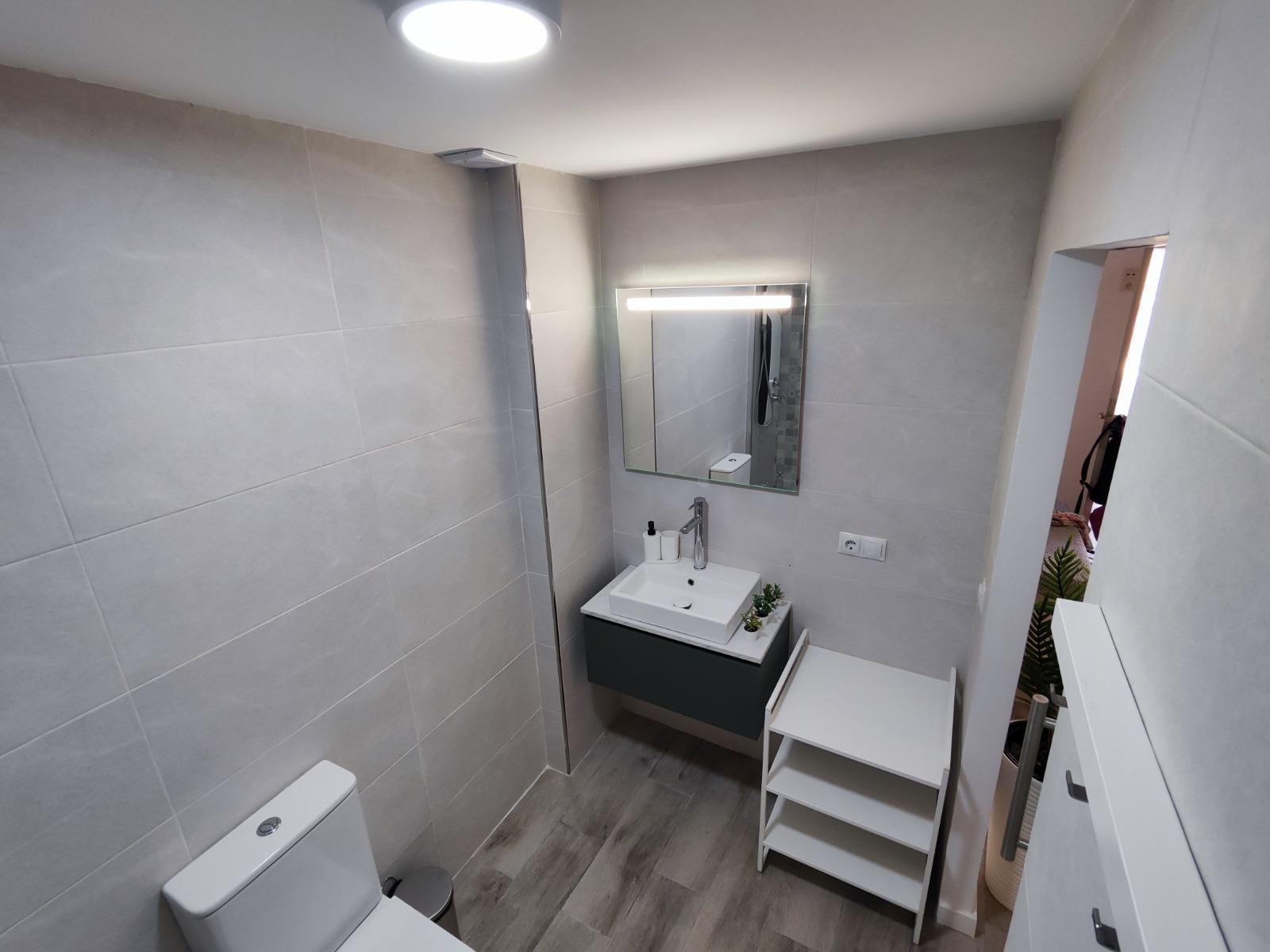 Piso en Venta en Calle Puerto Parejo - 17