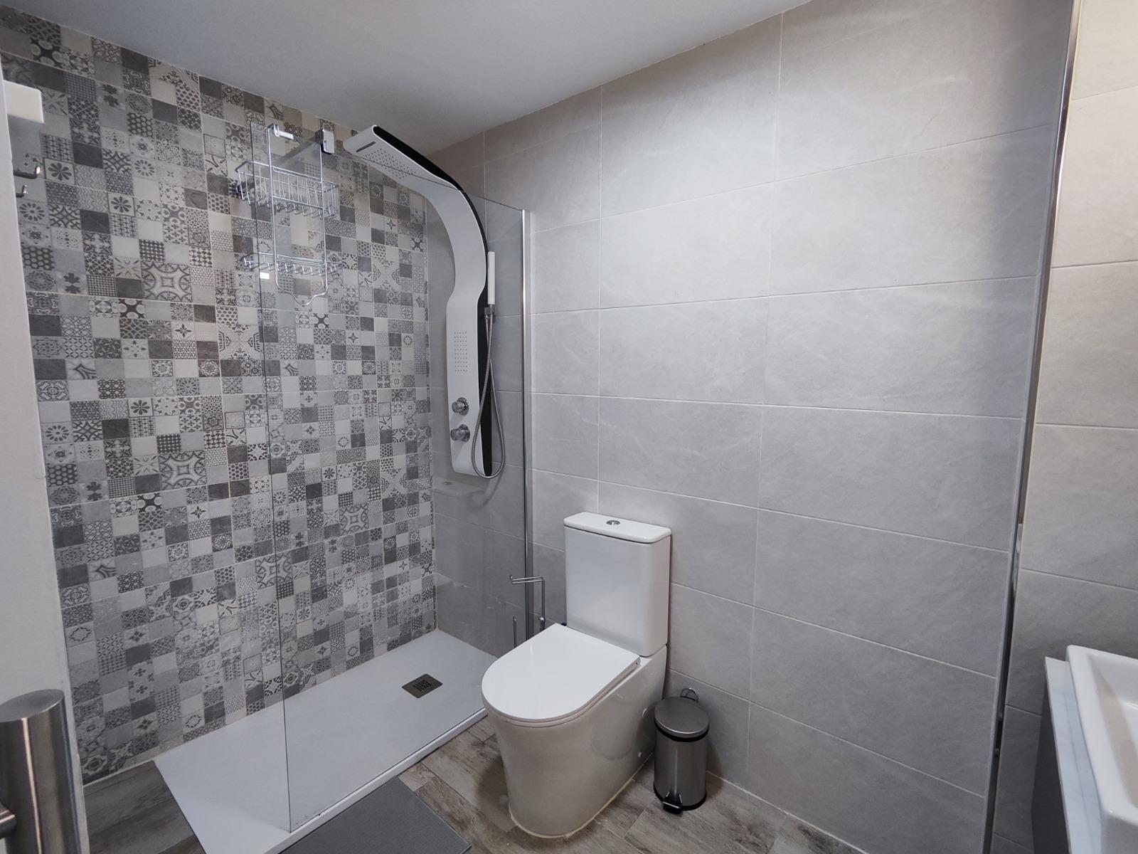 Piso en Venta en Calle Puerto Parejo - 18