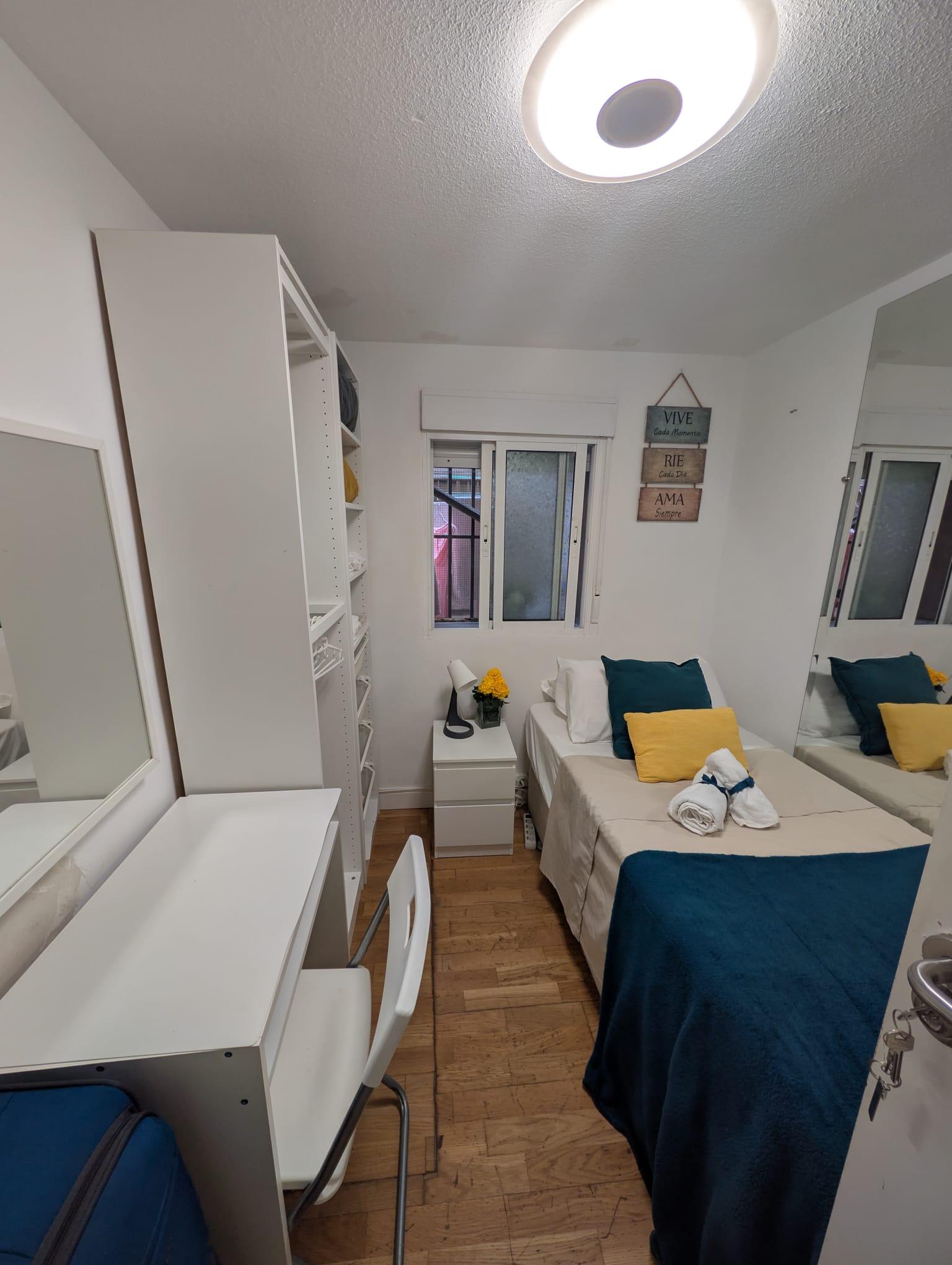 Piso en Venta en Calle del Castillo de Simancas - 11