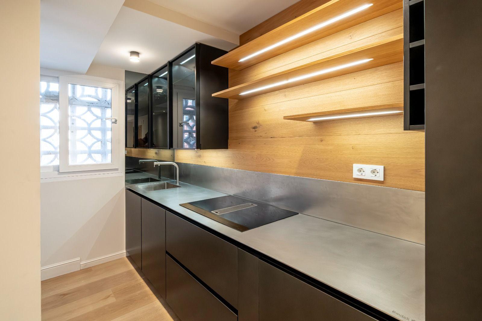 Piso en Venta en Avenida de Ramón y Cajal - 13