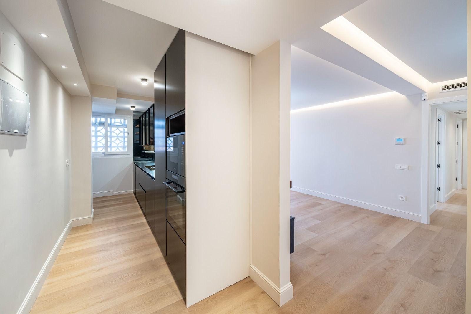 Piso en Venta en Avenida de Ramón y Cajal - 17