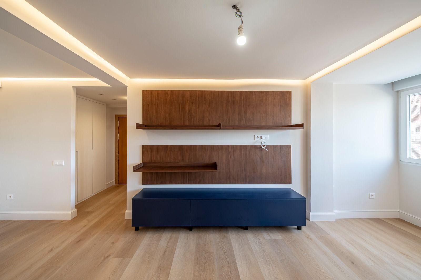Piso en Venta en Avenida de Ramón y Cajal - 5