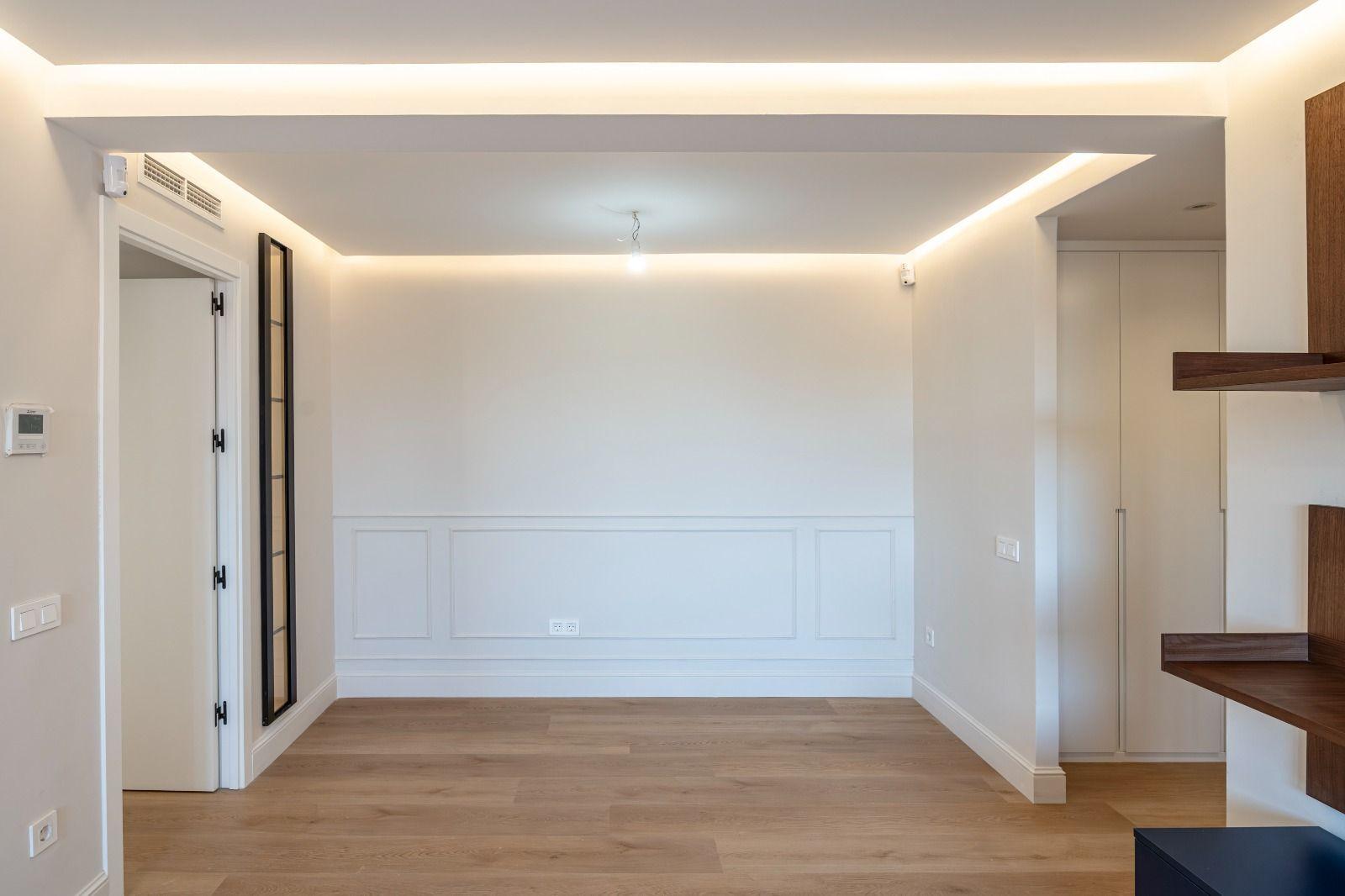 Piso en Venta en Avenida de Ramón y Cajal - 7