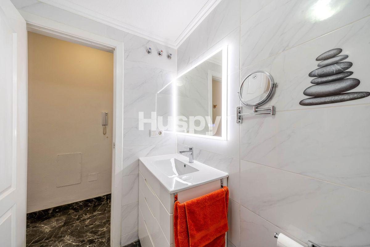 Piso en Venta en Calle Moriones - 12