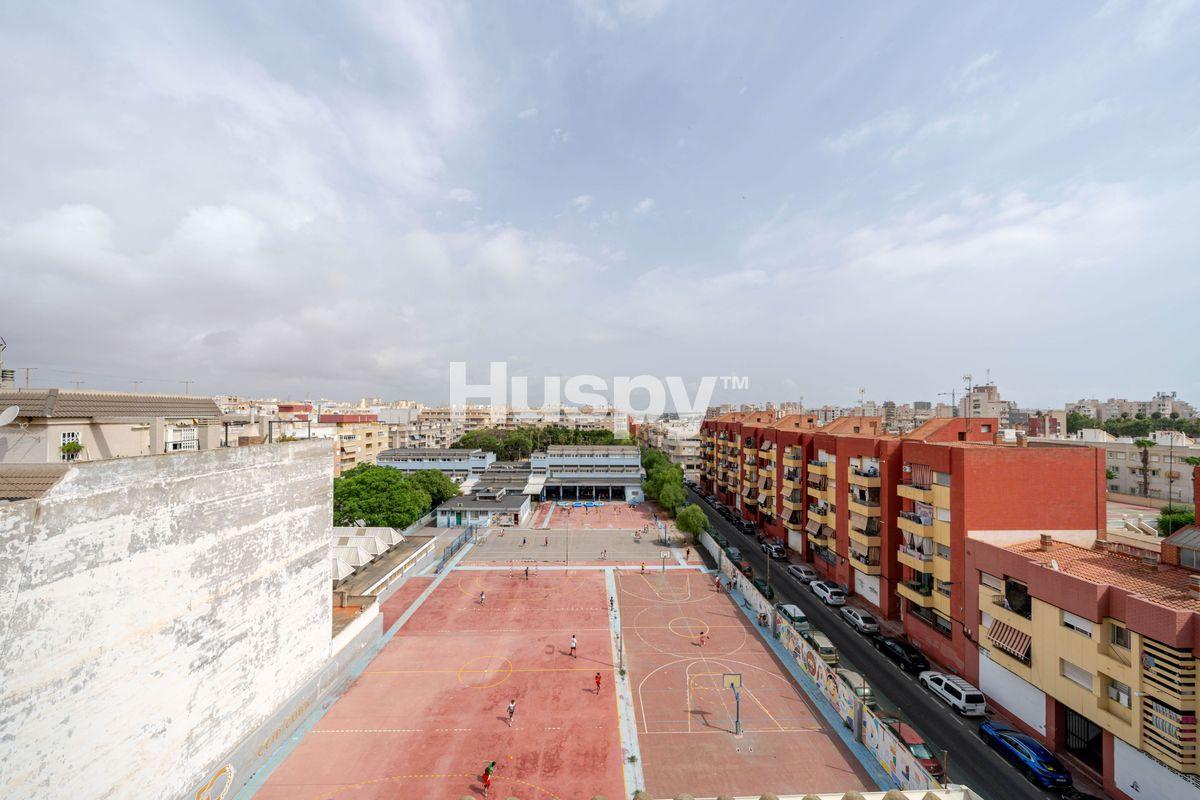 Piso en Venta en Calle Moriones - 26