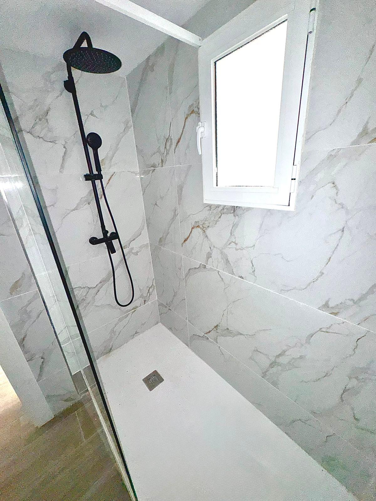 Piso en Venta en Calle Villa Madrid - 16