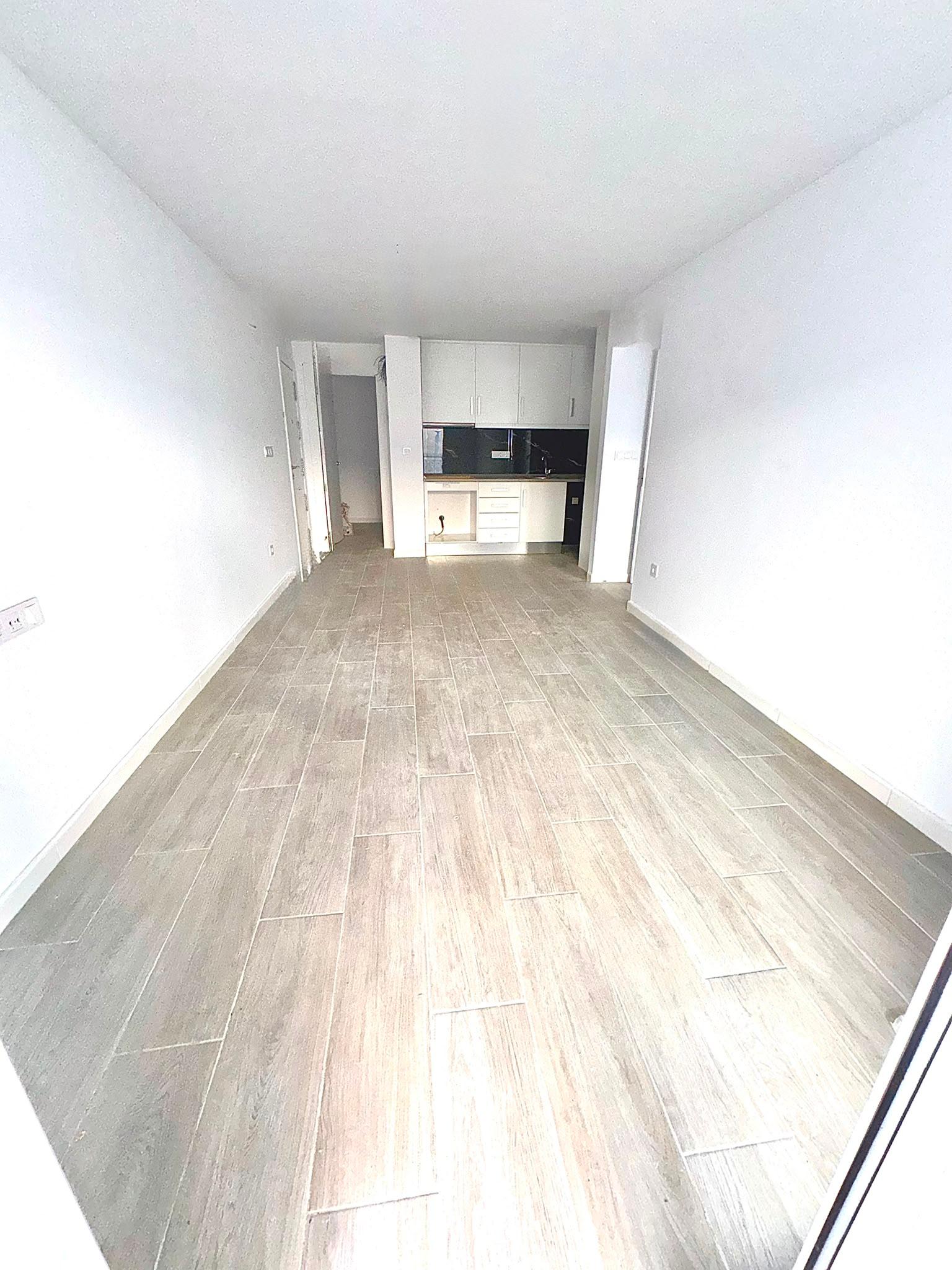 Piso en Venta en Calle Villa Madrid - 1