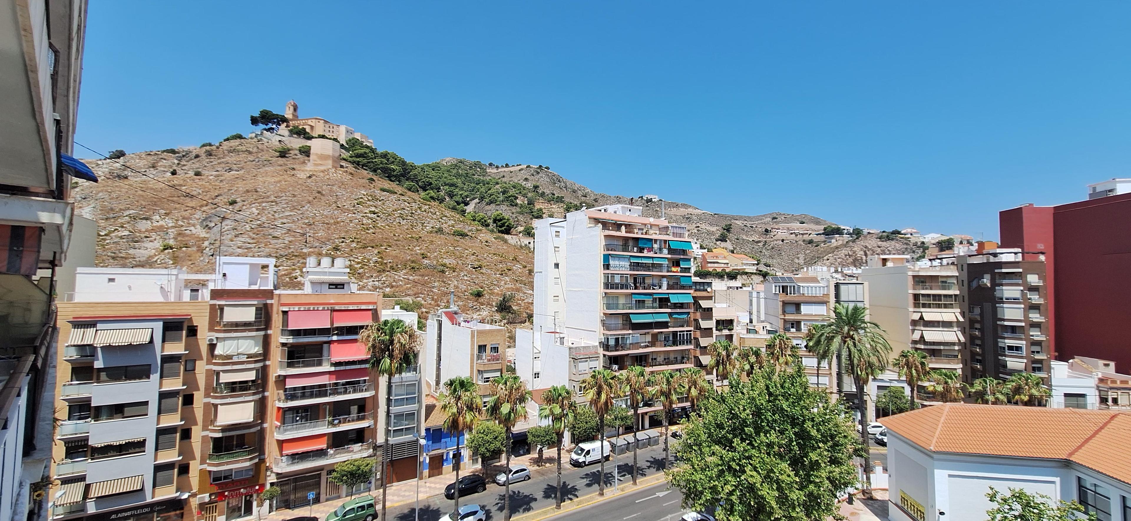 Piso en Venta en Carrer Cabanyal - 26