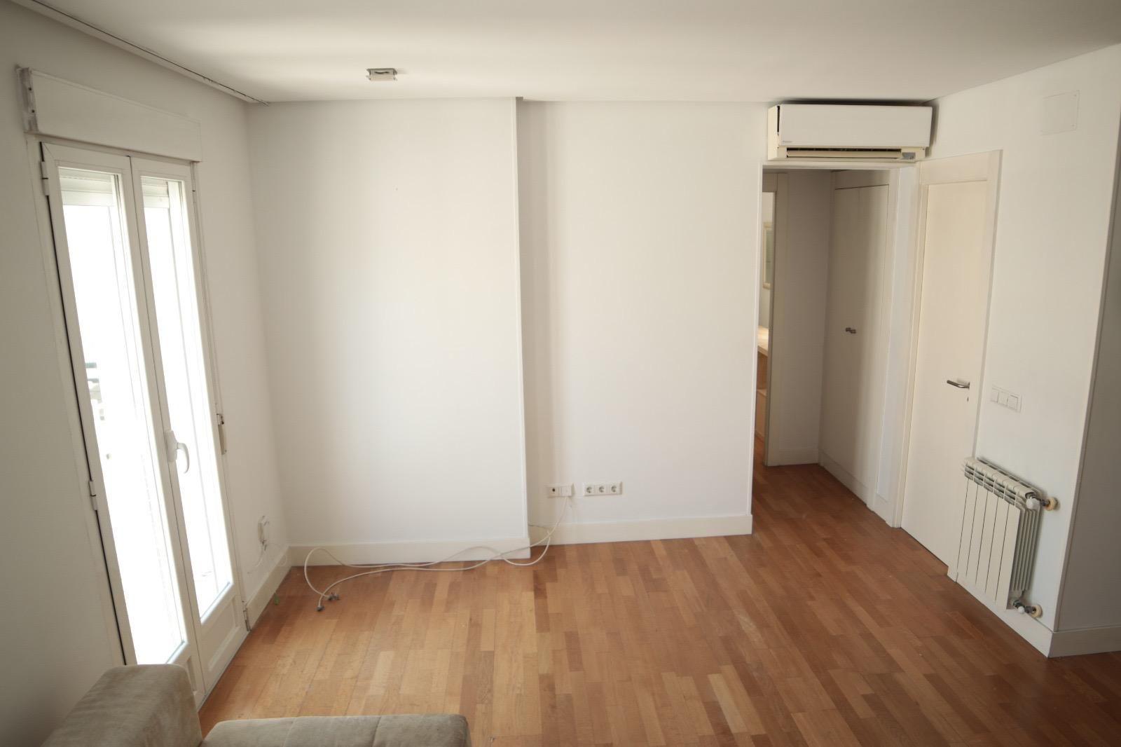 Piso en Venta en Calle del Conde de Peñalver - 3
