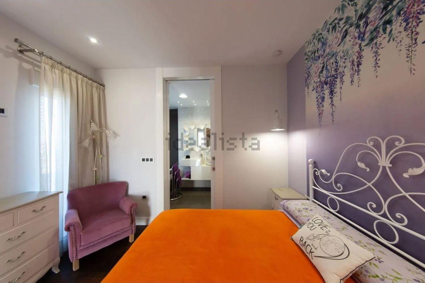 Villa en Venta en Carrer Bahia - 17