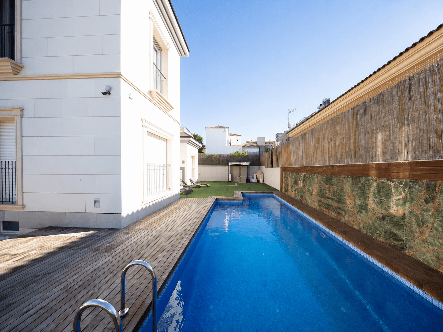 Villa en Venta en Carrer Bahia - 49