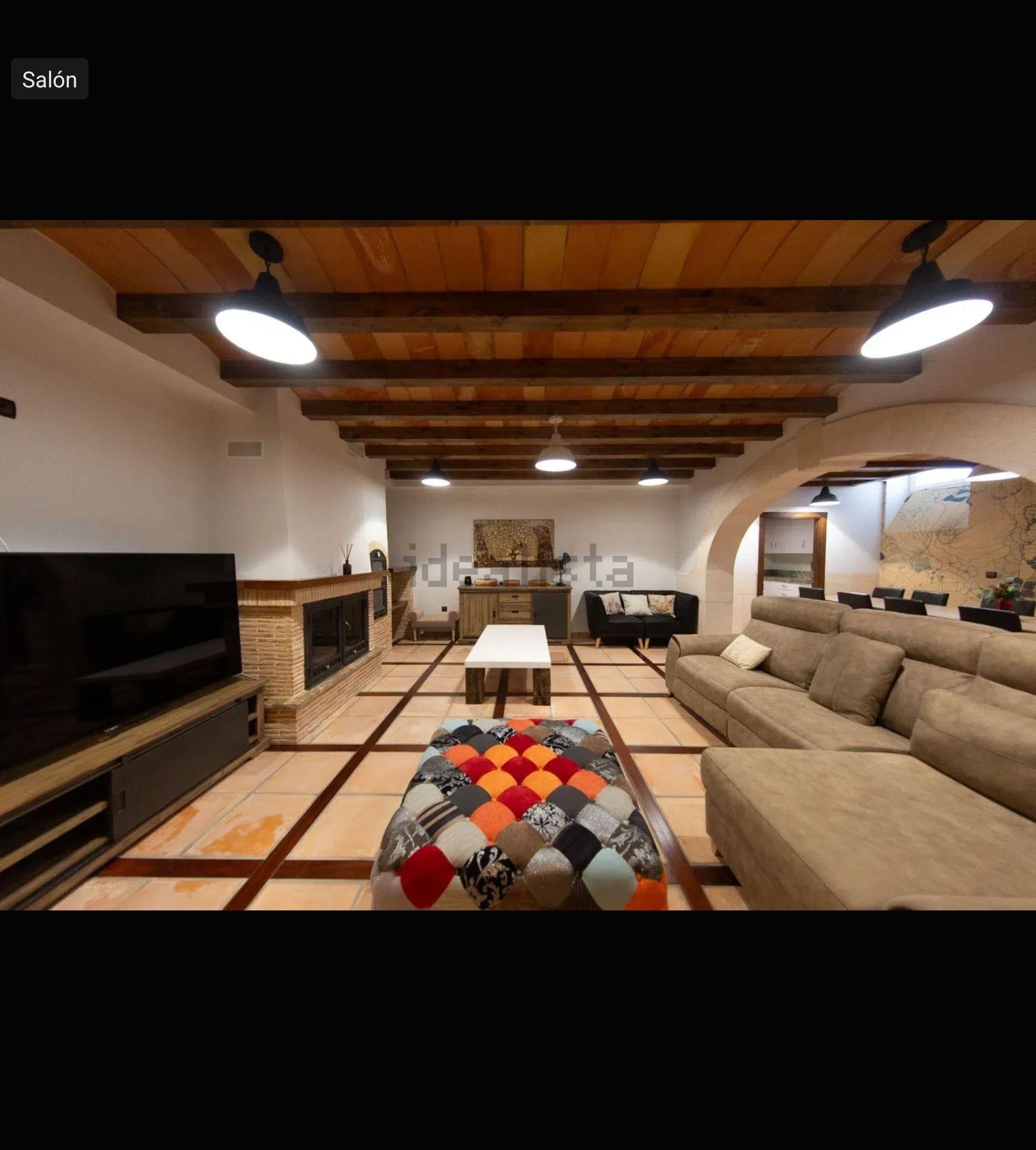 Villa en Venta en Carrer Bahia - 38