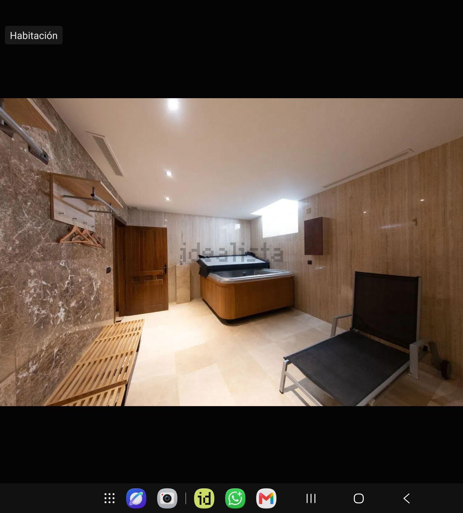 Villa en Venta en Carrer Bahia - 42