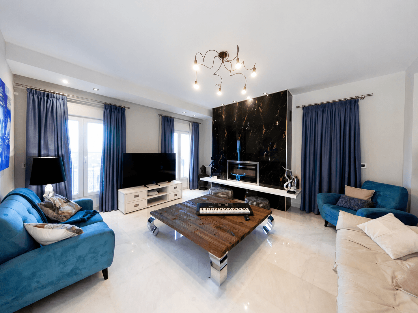 Villa en Venta en Carrer Bahia - 2