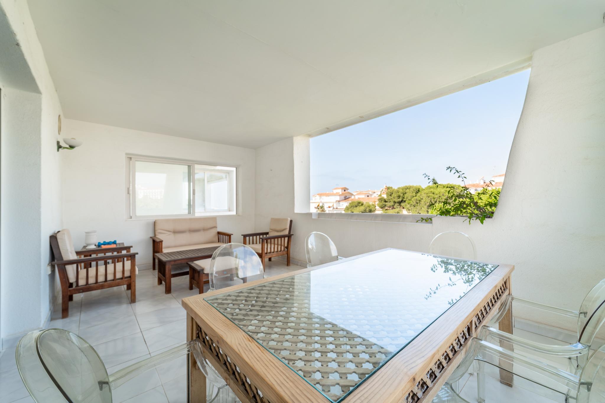 Piso en Venta en Avenida de Lola Flores - 31
