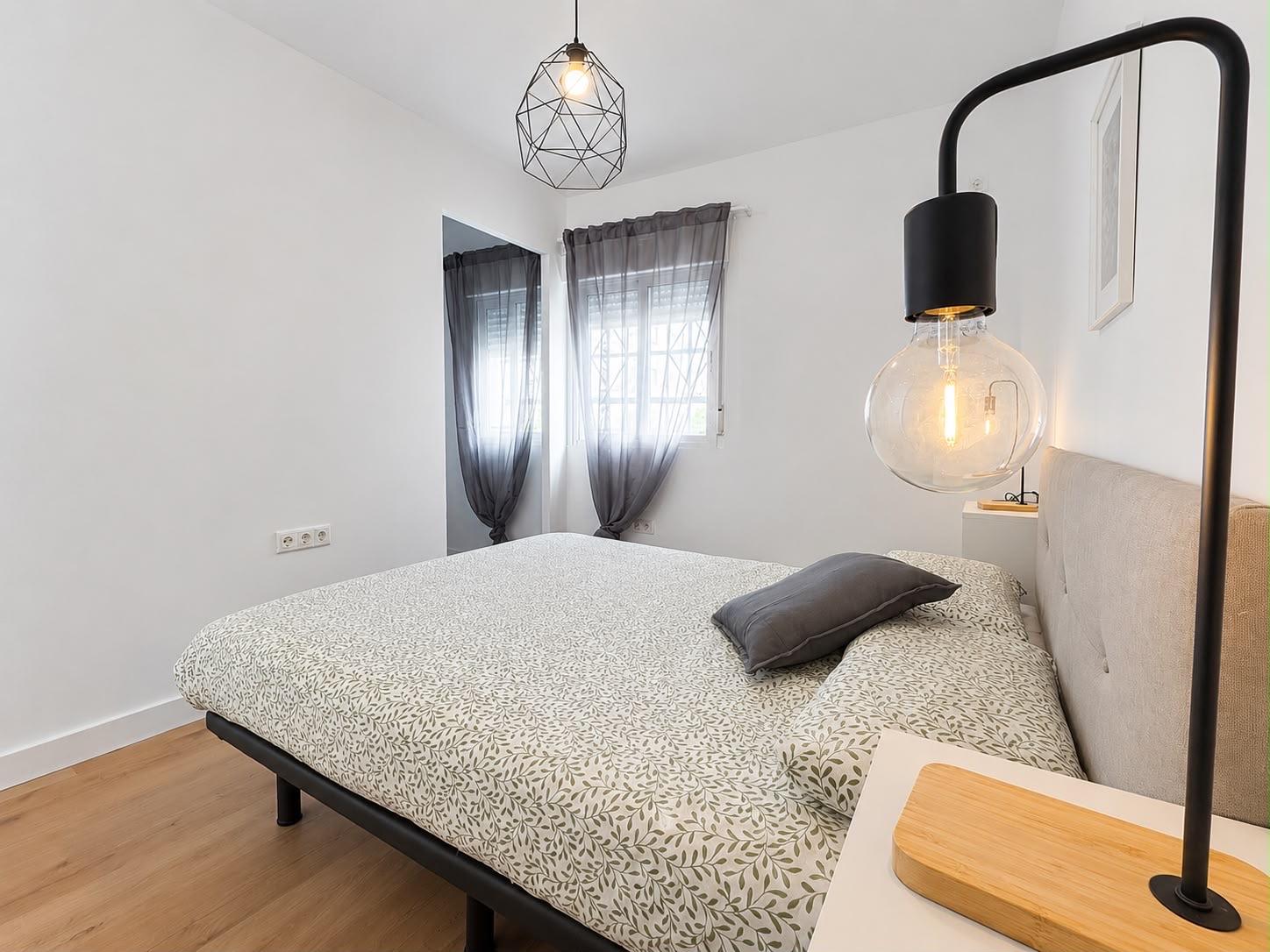 Piso en Venta en Calle los Romeros - 13