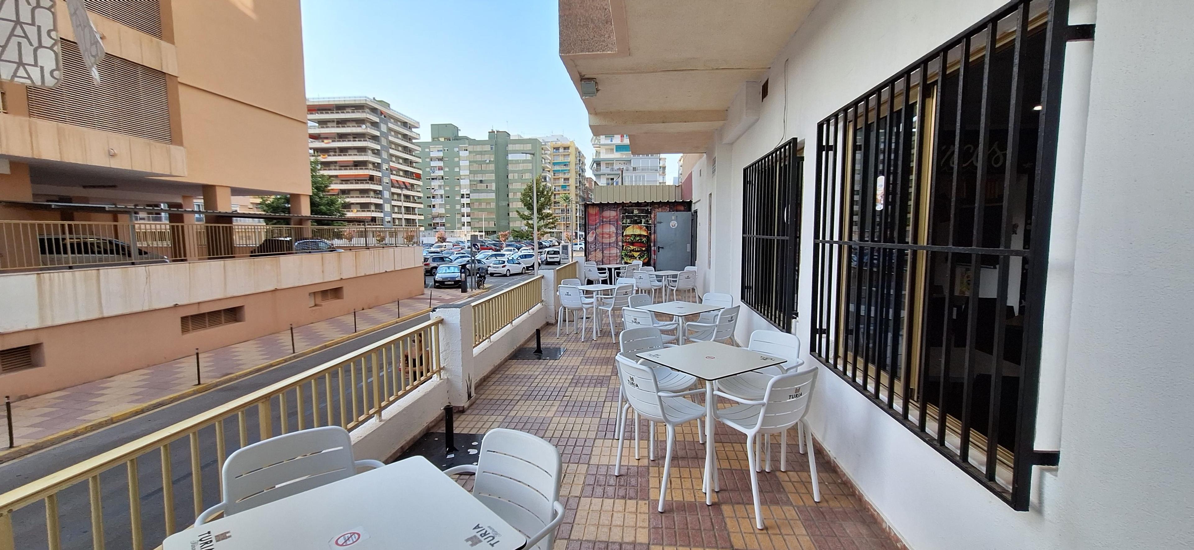 Local en Venta en Avinguda del País Valencià 67 - 13