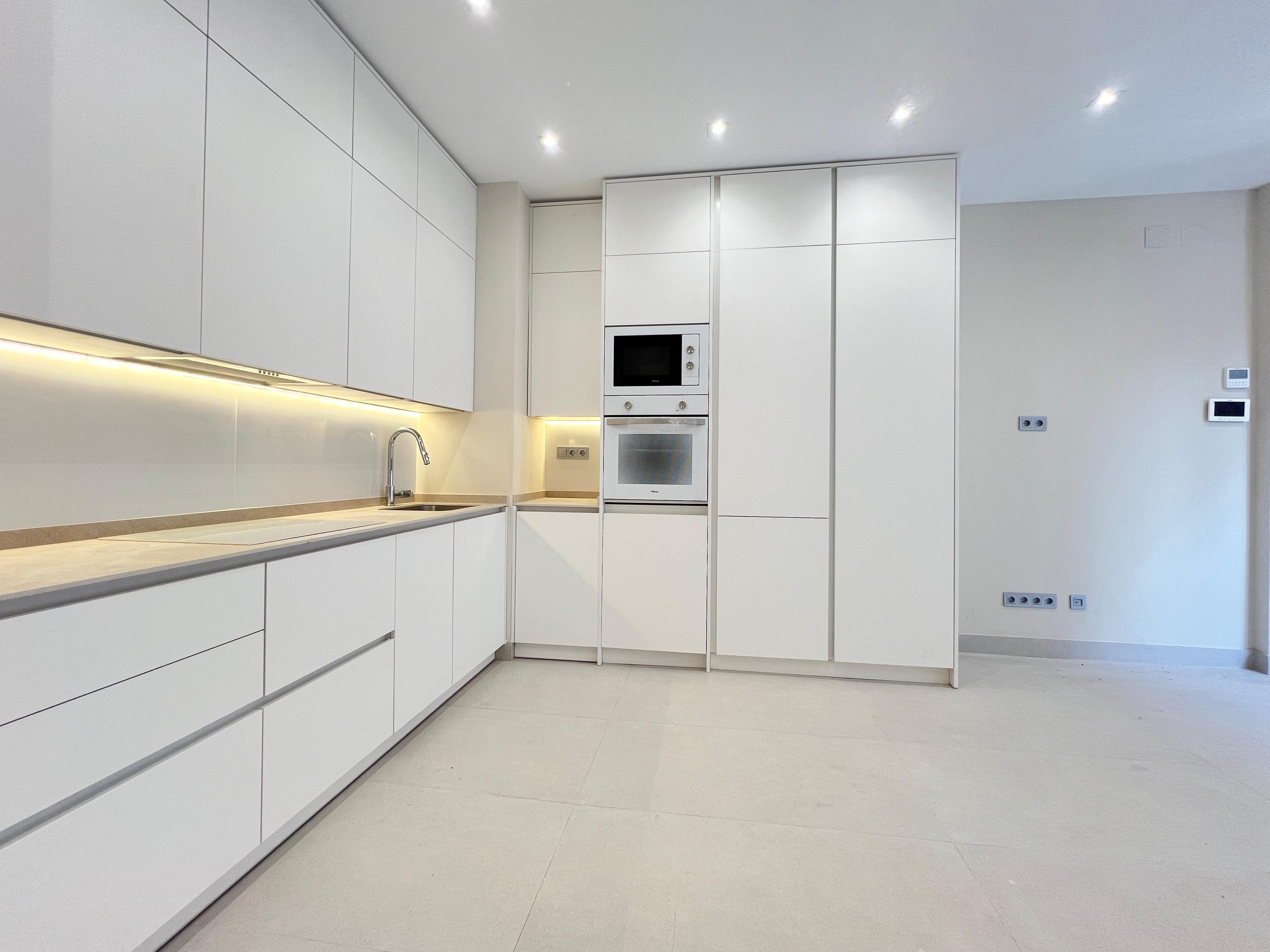 Piso en Venta en Arapiles - 28