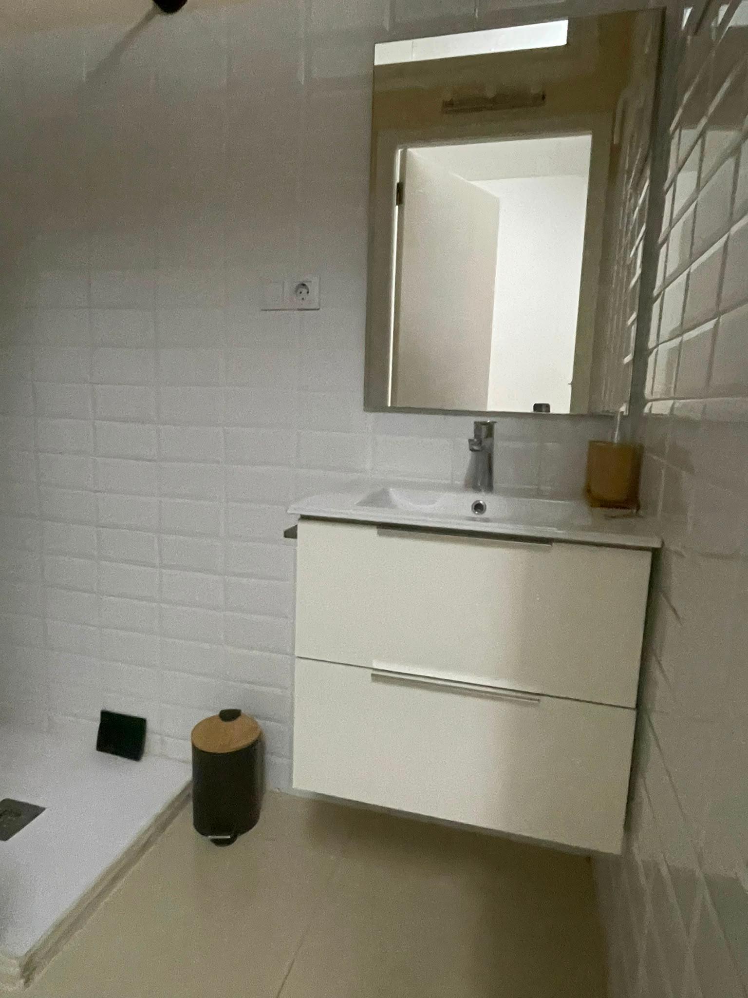Piso en Alquiler en Carrer del Peu de la Creu - 22