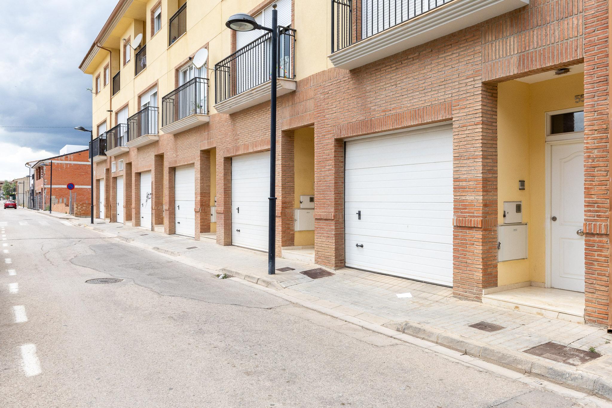 Semi-Detached Townhouse en Alquiler en Calle Gim. Elena Lopez Benaches - 30