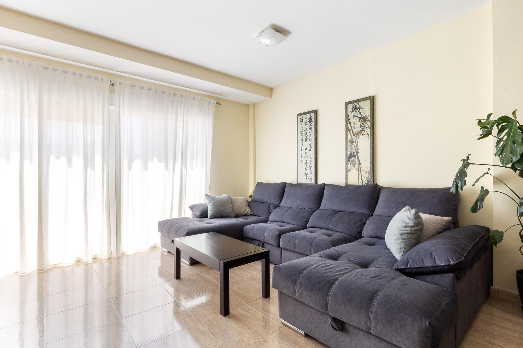Semi-Detached Townhouse en Alquiler en Calle Gim. Elena Lopez Benaches - 3