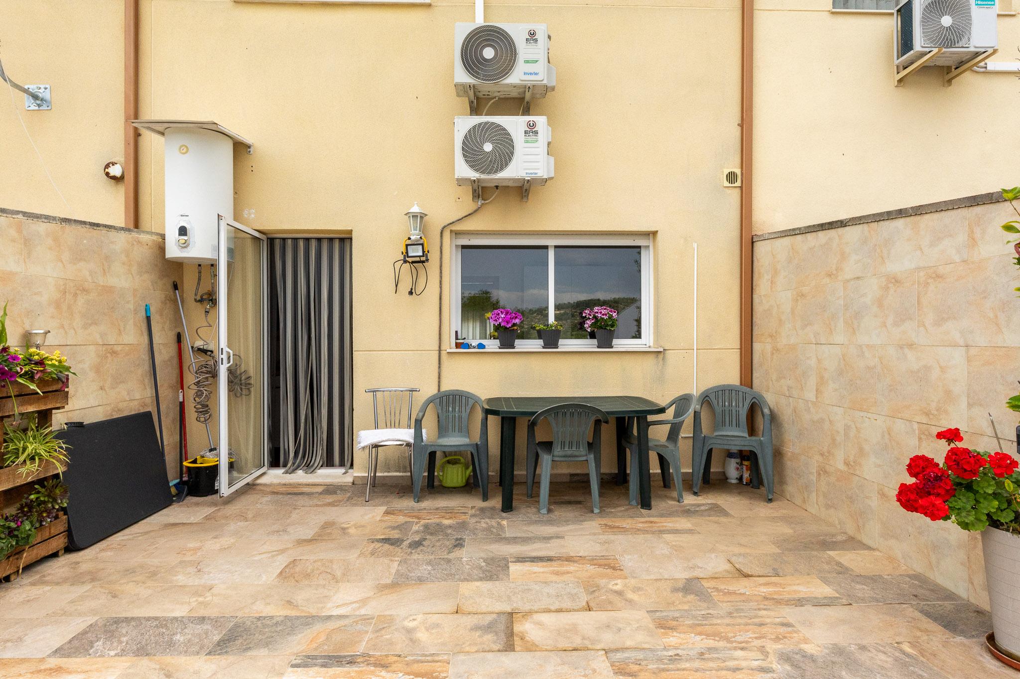 Semi-Detached Townhouse en Alquiler en Calle Gim. Elena Lopez Benaches - 26