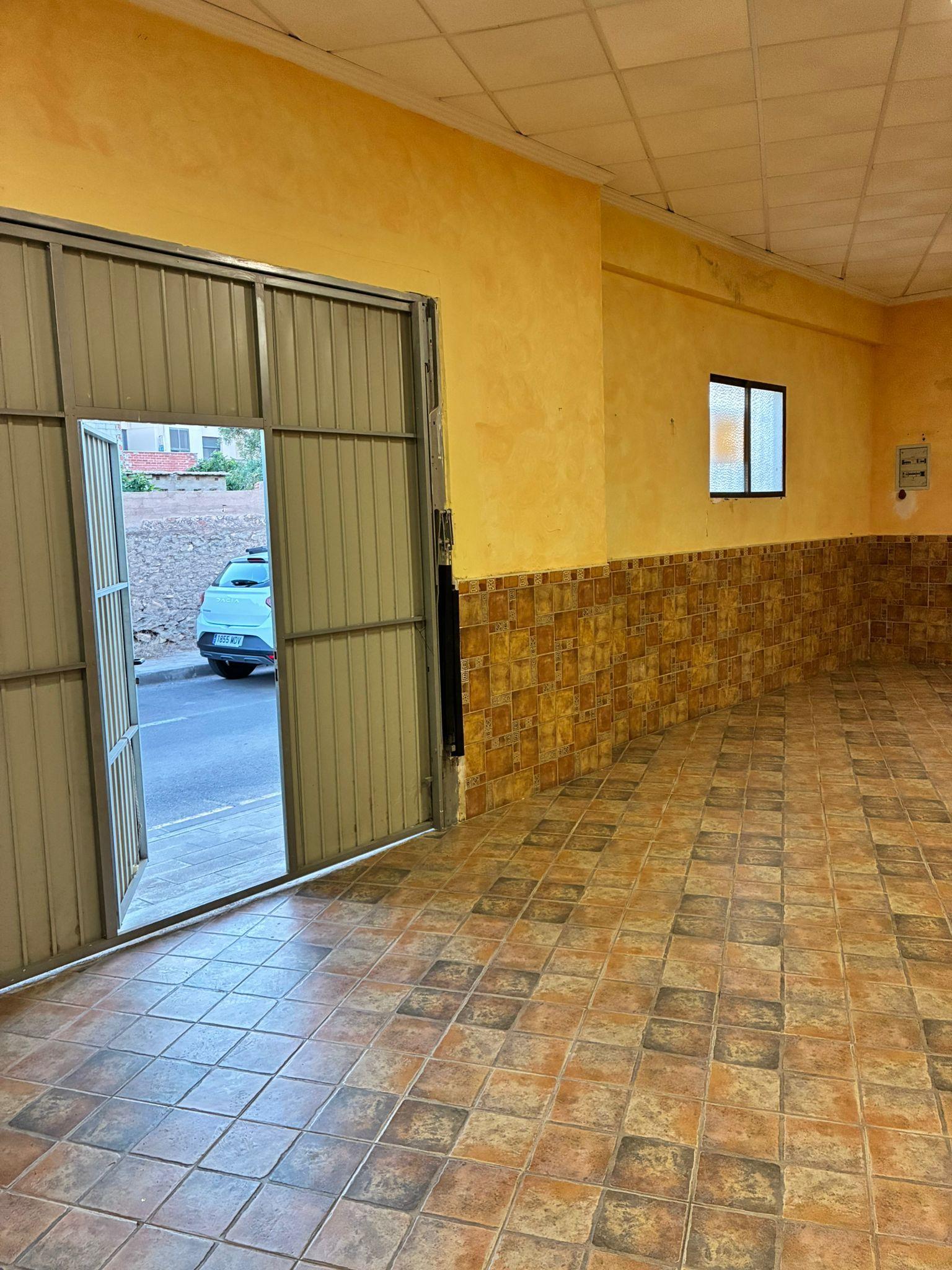 Local en Venta en Calle San Gregorio - 9