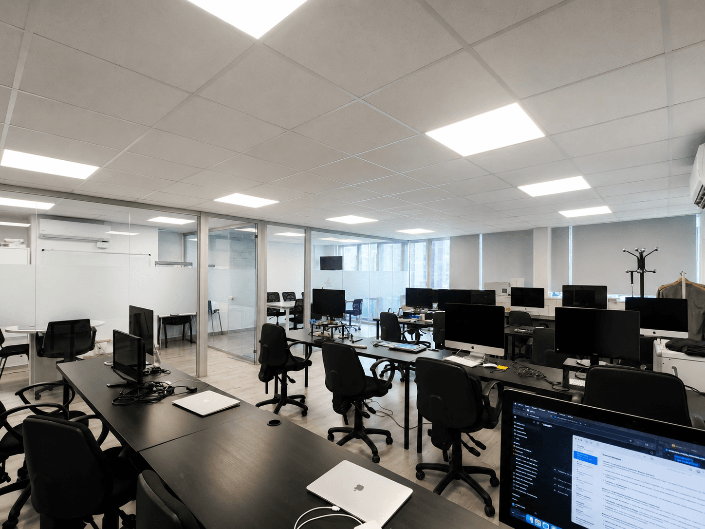 Oficina en Venta en Carrer d'Aragó - 1