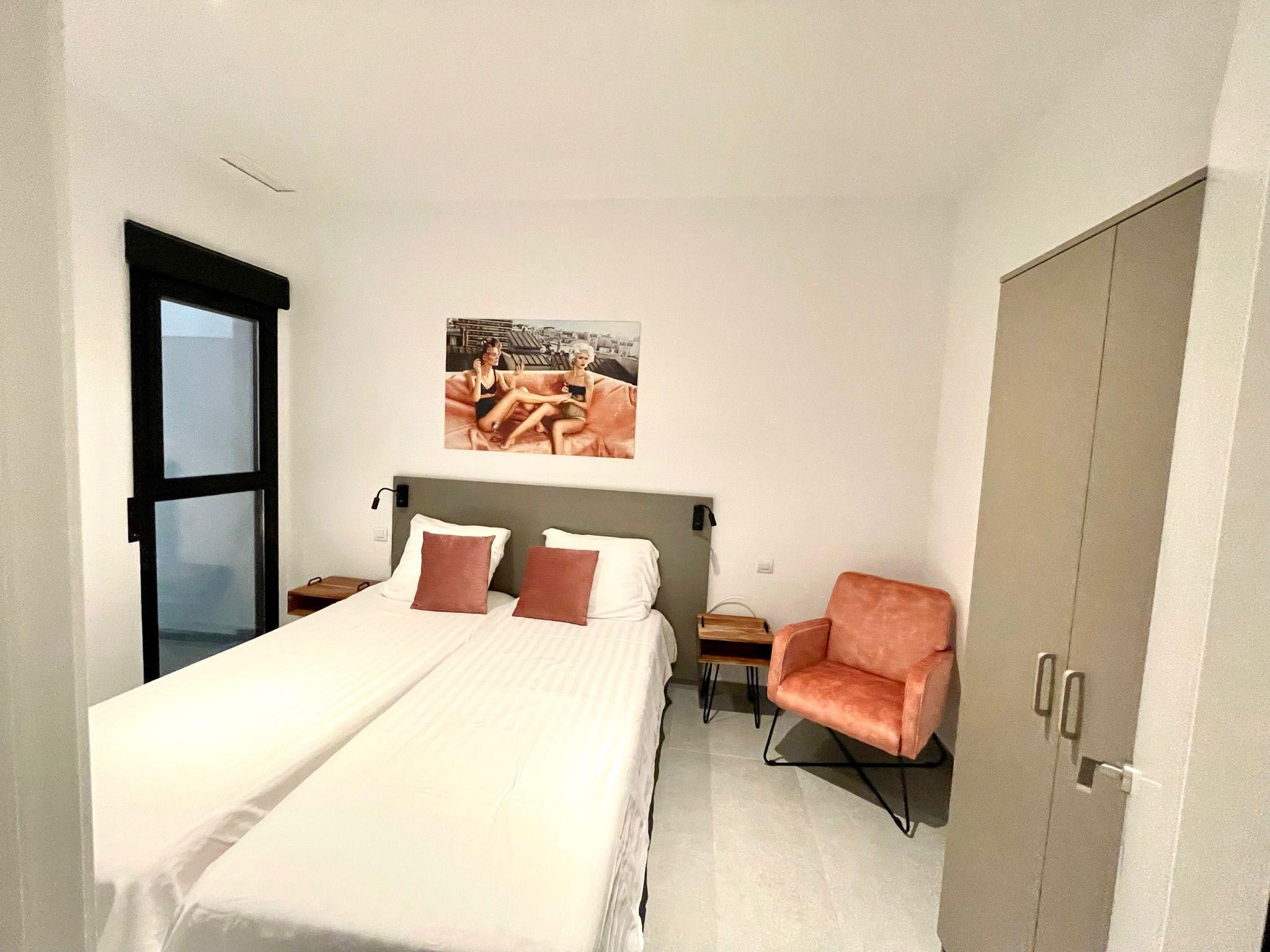 Duplex en Venta en Avinguda l'Oliveró - 11