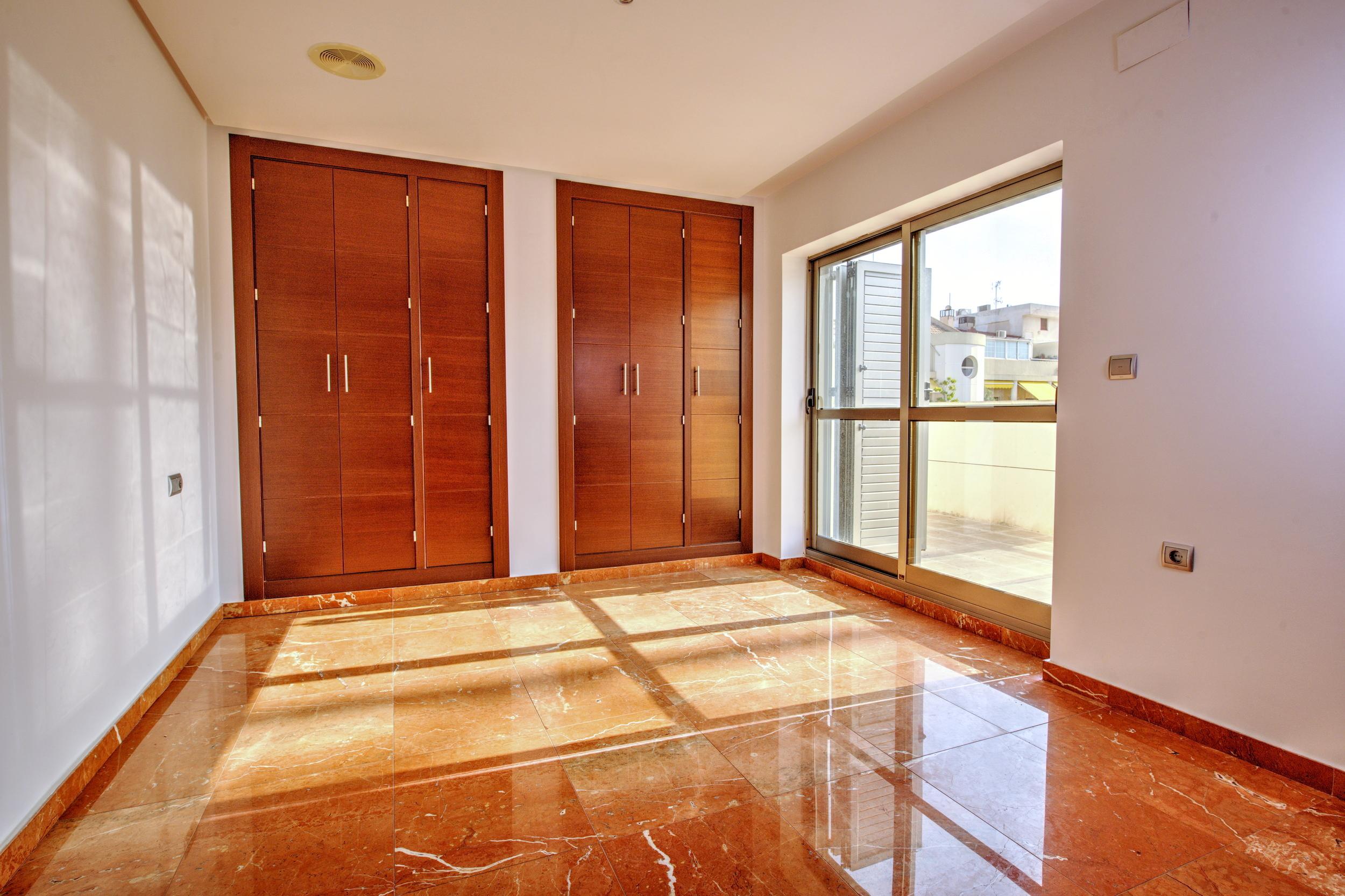 Piso en Venta en Calle Clemente Gosálvez - 12