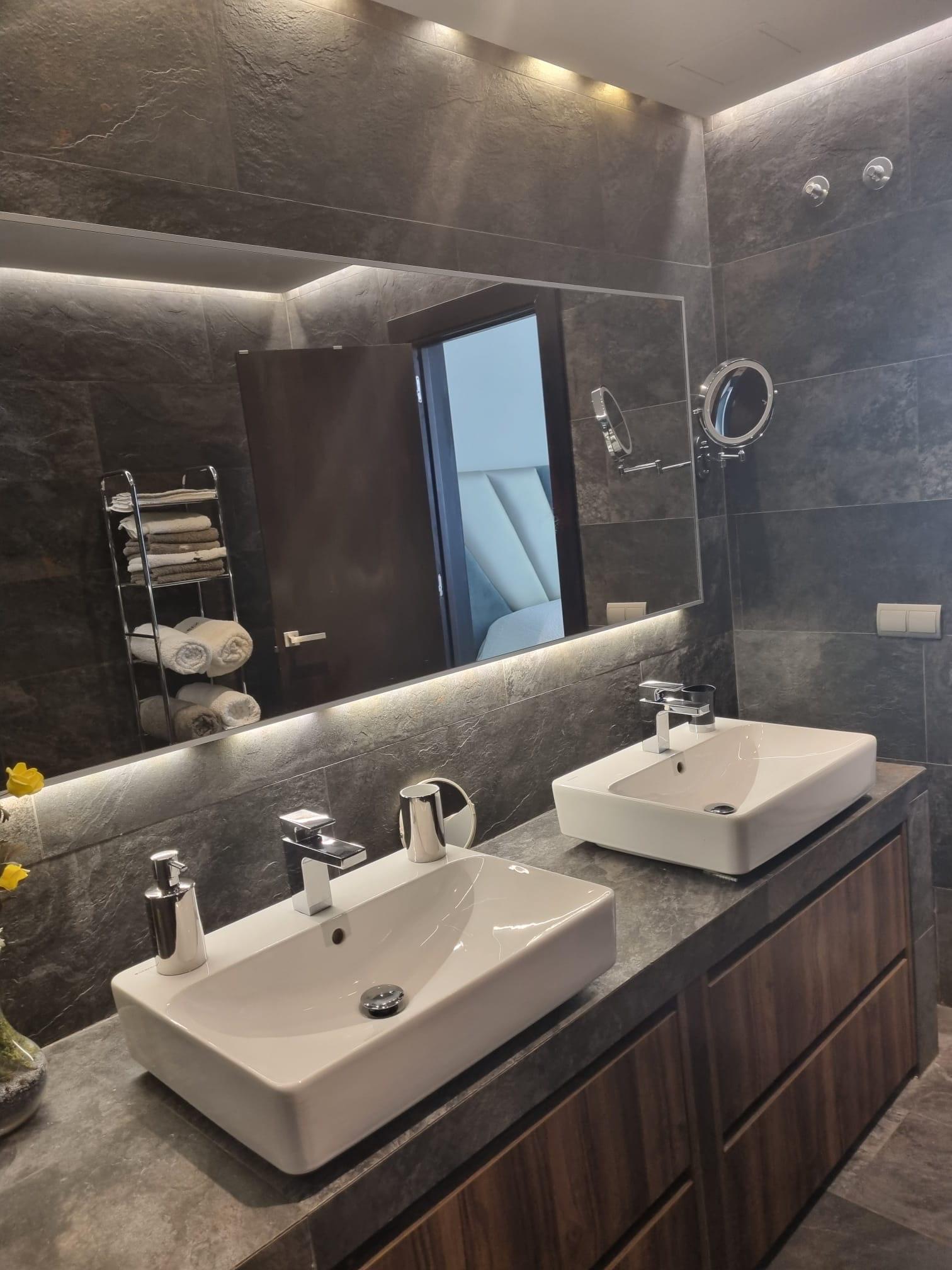 Piso en Venta en Calle Francisco de Orellana - 9