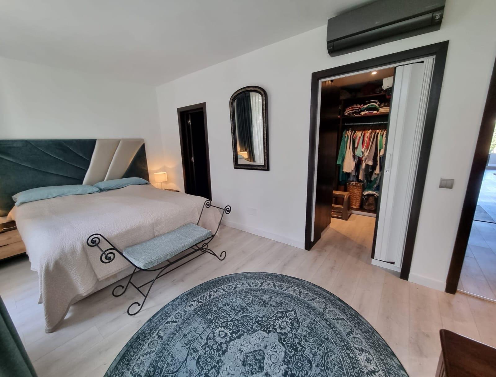 Piso en Venta en Calle Francisco de Orellana - 11