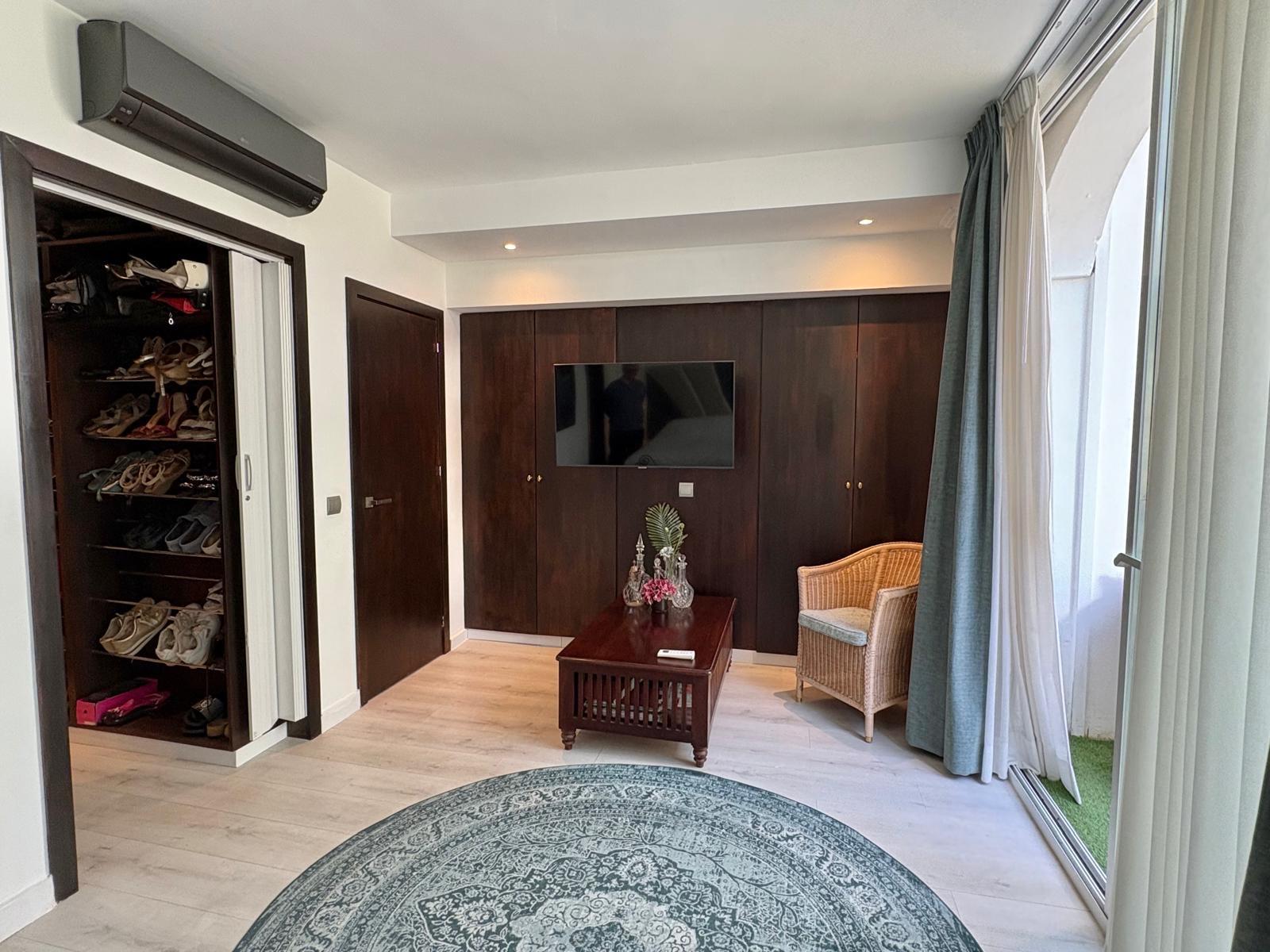 Piso en Venta en Calle Francisco de Orellana - 15