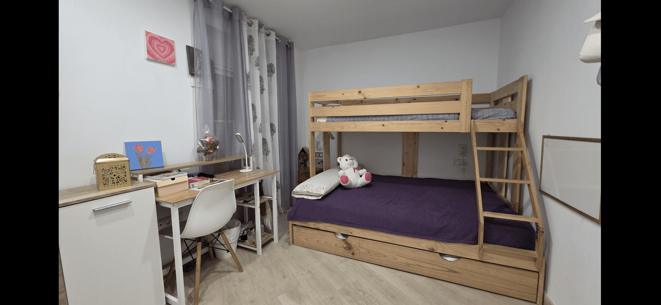 Piso en Venta en Carrer Victoria Kent - 5