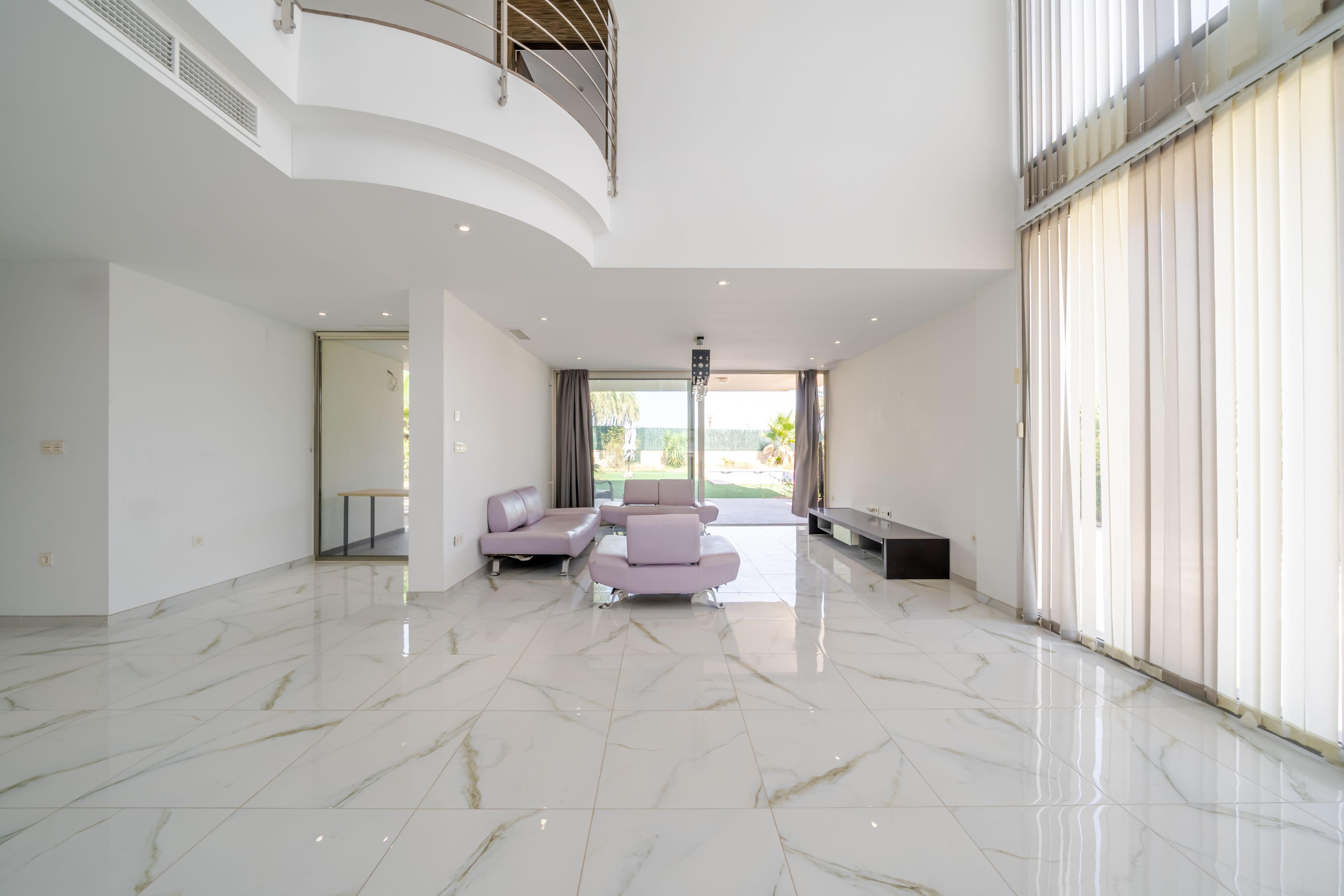 Villa en Venta en Calle Reus - 6