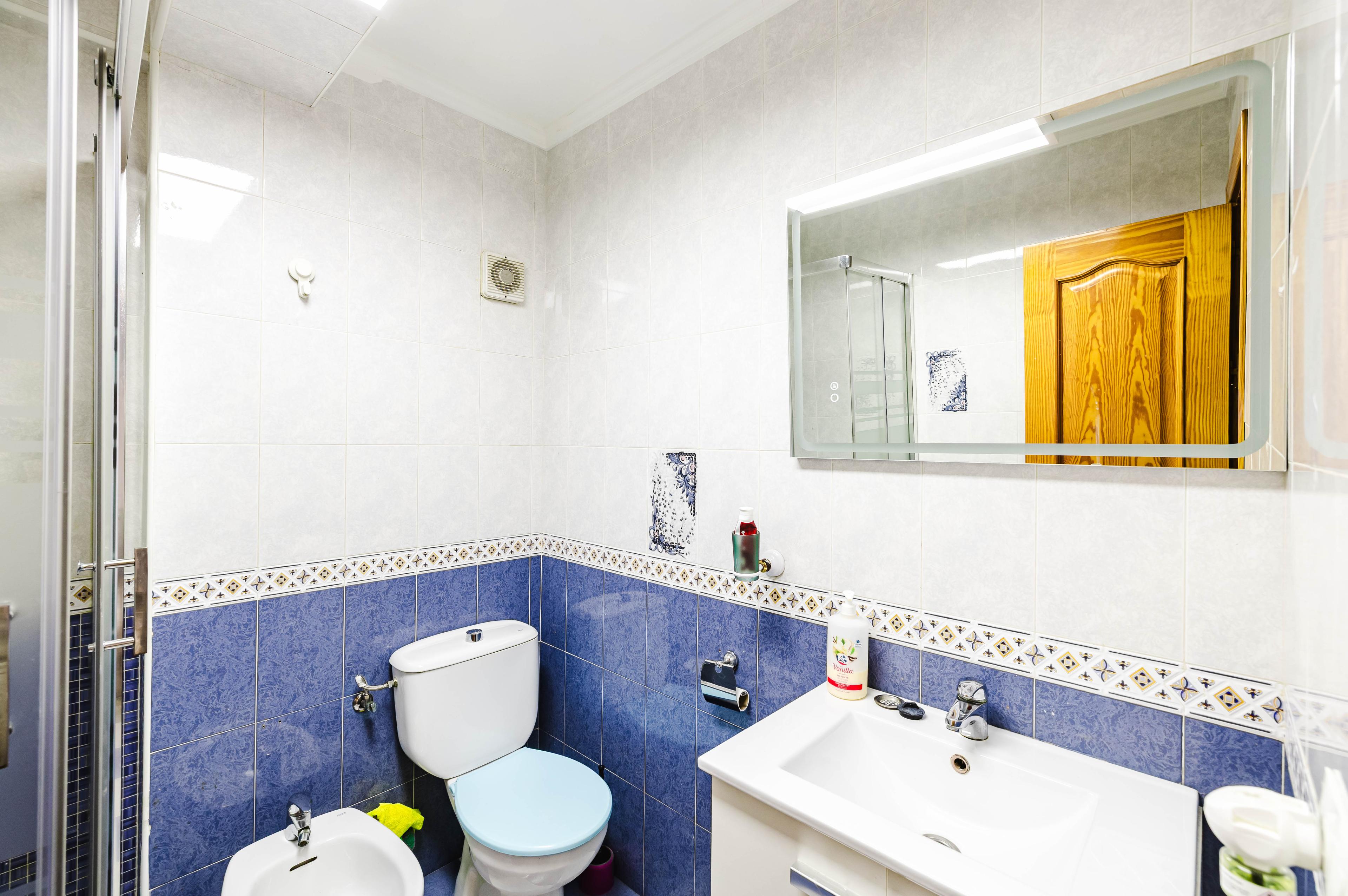 Piso en Venta en Calle Almanzor - 15