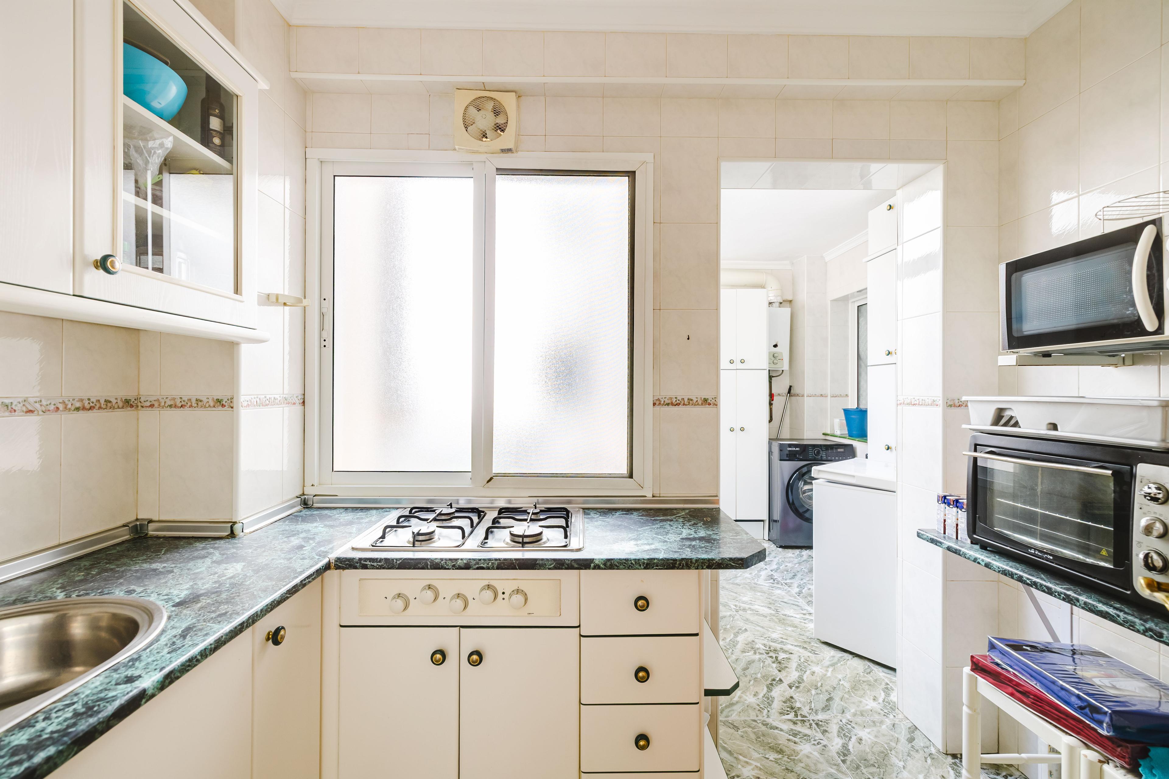 Piso en Venta en Calle Almanzor - 10