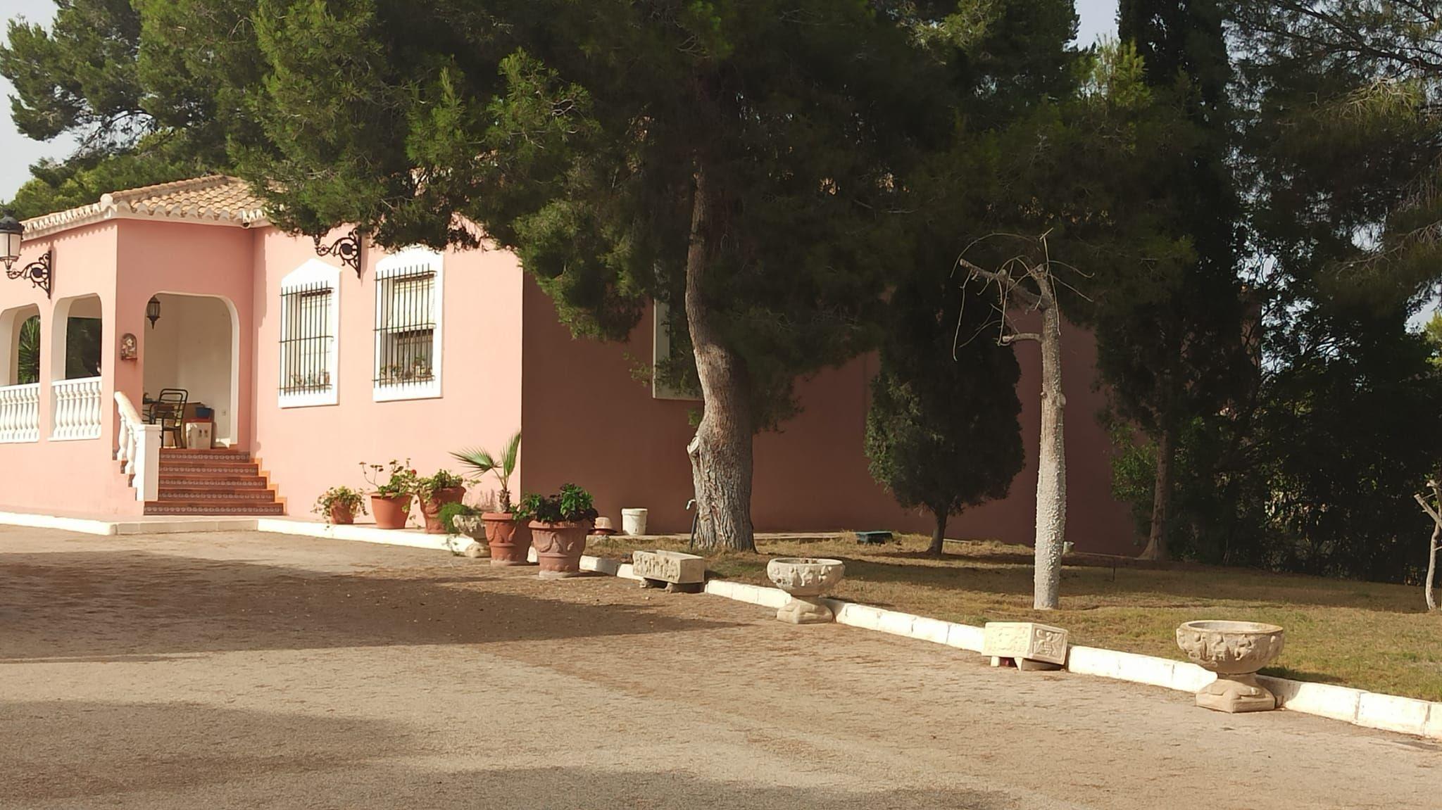 FINCA | 460 HECTÁREAS PRIVADAS CON VILLA, CAMPO DE GOLF Y EXPLOTACION AGRICOLA - 16