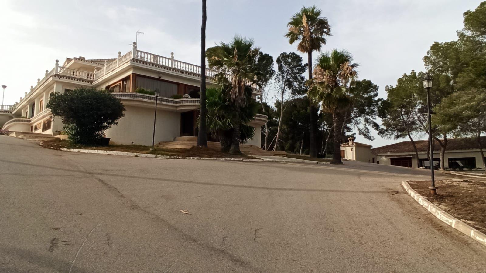 FINCA | 460 HECTÁREAS PRIVADAS CON VILLA, CAMPO DE GOLF Y EXPLOTACION AGRICOLA - 25