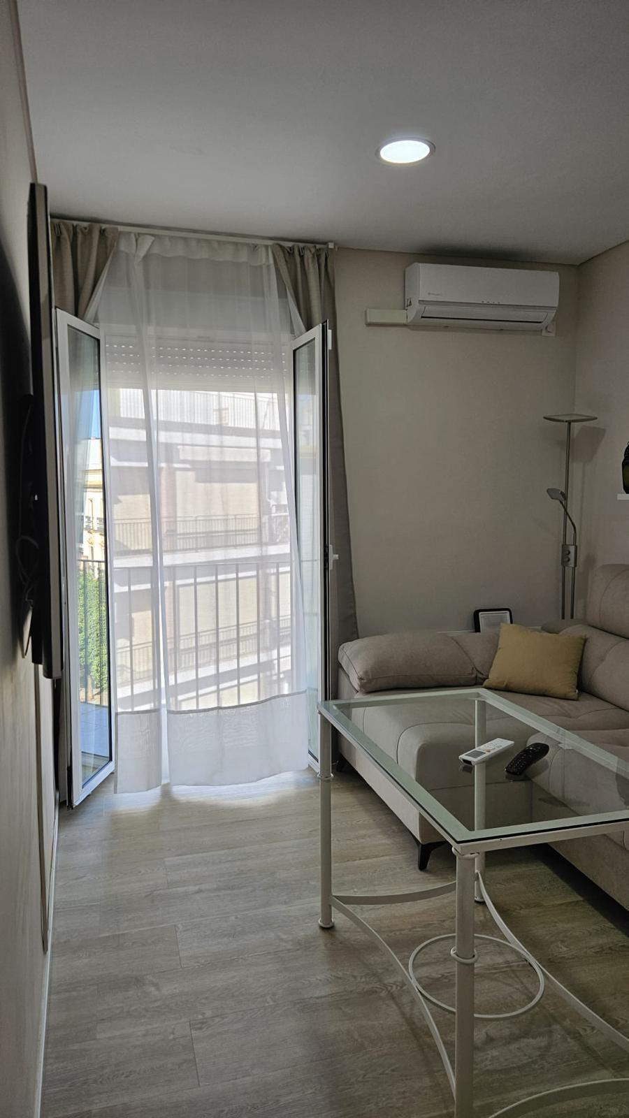 Piso en Venta en Plaza Fernando de Herrera - 4
