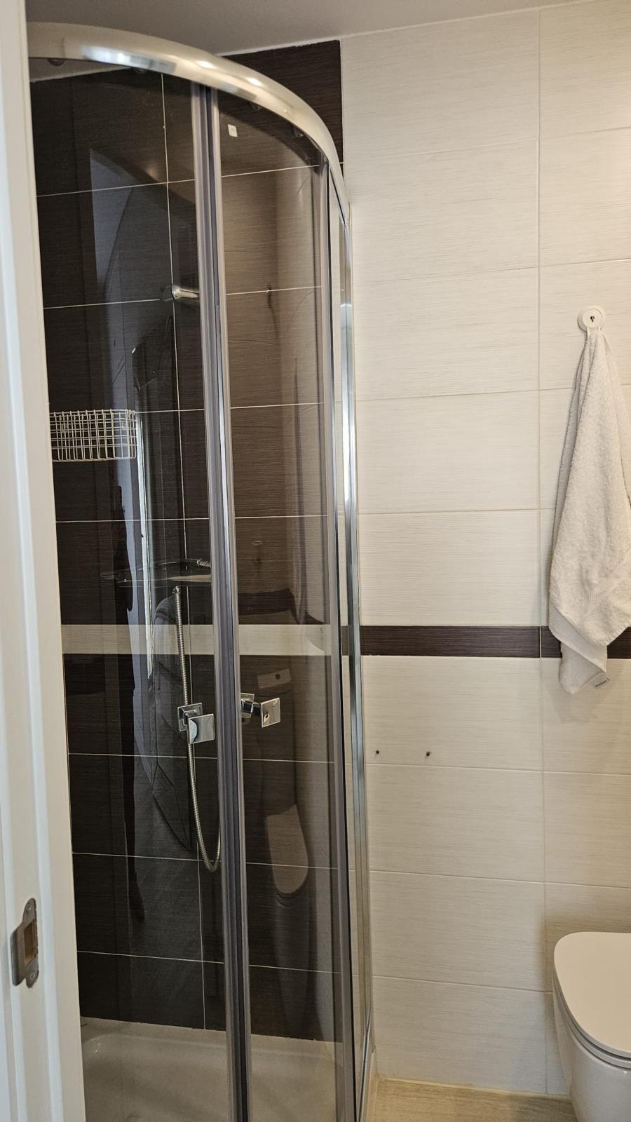 Piso en Venta en Plaza Fernando de Herrera - 24