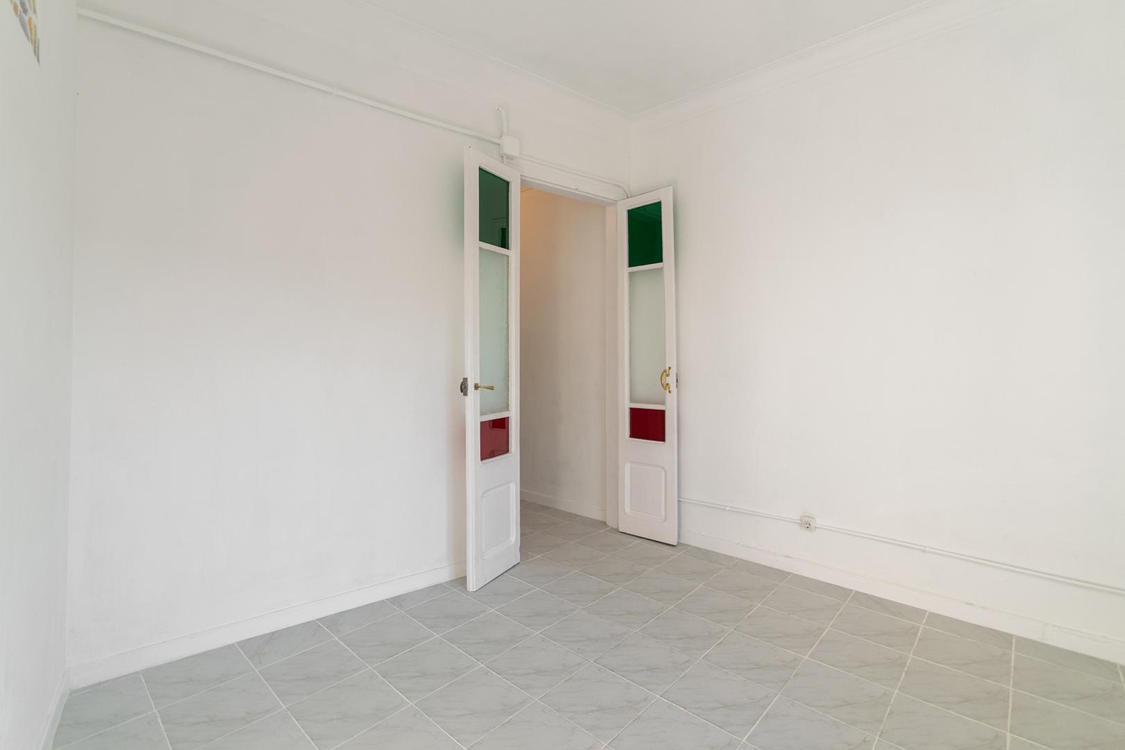 Piso en Venta en Gran Via de les Corts Catalanes - 12