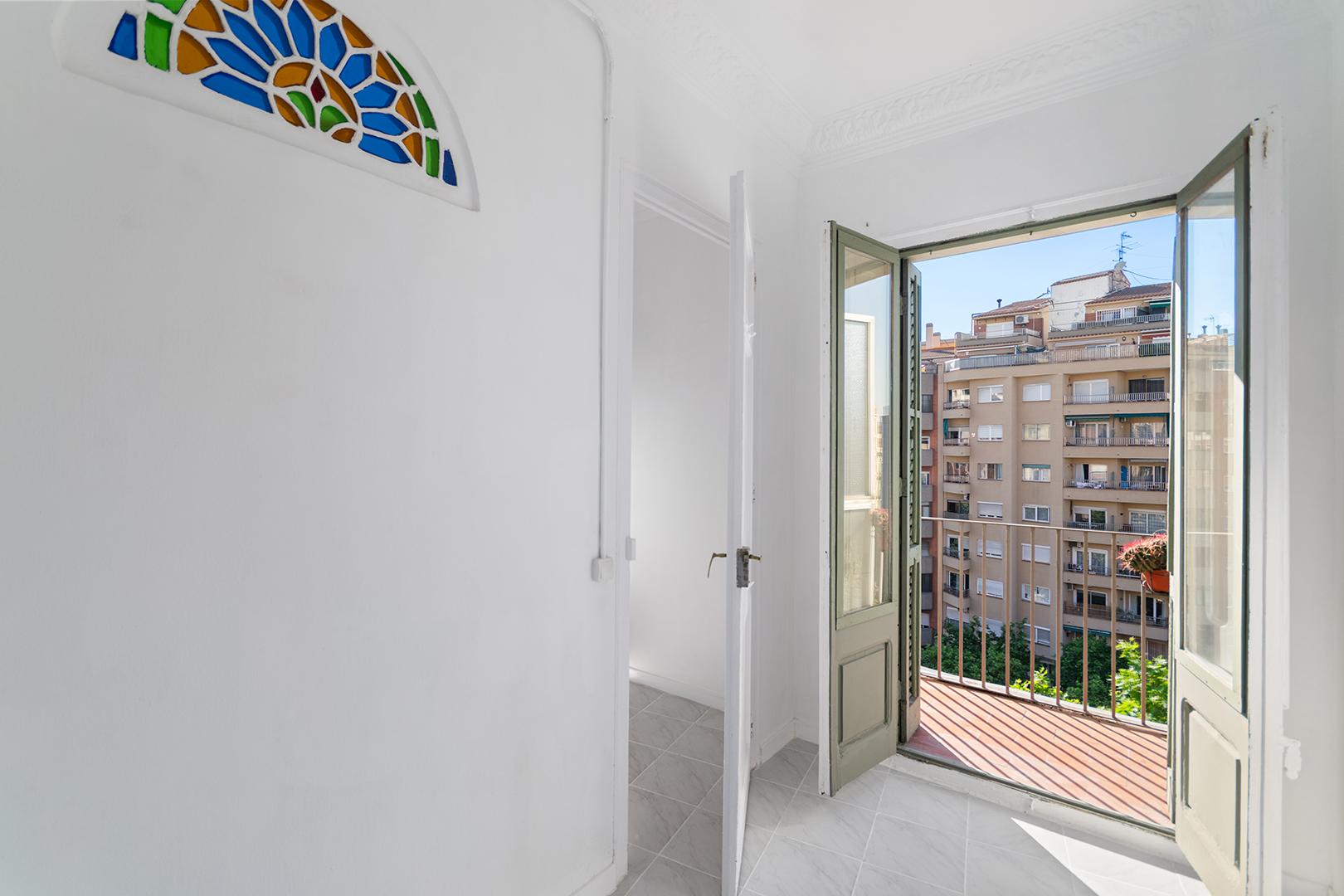 Piso en Venta en Gran Via de les Corts Catalanes - 17