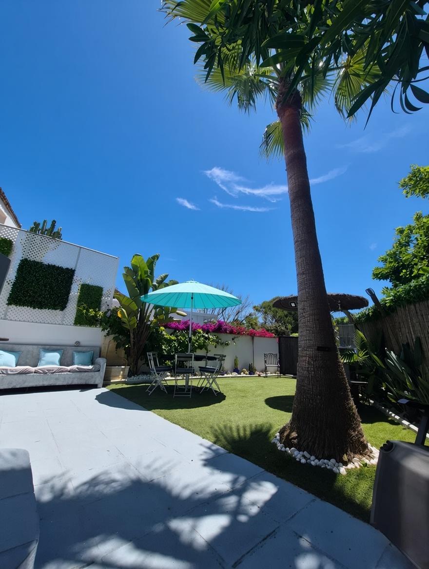 Townhouse en Venta en Calle de Albéniz - 3